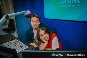 MNM-DJ’s Robin en Kawtar zoeken man uit Bornem: “Wie riep er 2 jaar geleden ‘goedemorgen in onze micro?”