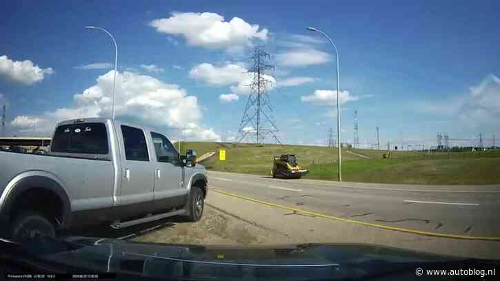 Video: in de file staan is voor paupers