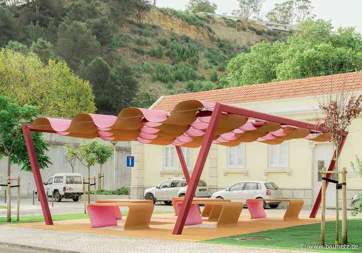 Alles aus Kork - Installationen und Platzgestaltungen in Lissabon