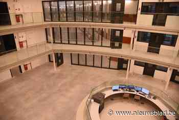 Explosie van klachten van gedetineerden over nieuwe gevangenis: “Onder andere over machogedrag van het personeel”