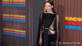 Premieren-Feier in New York: Emma Stone zeigt nackte Haut
