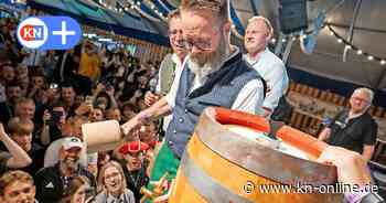 Kieler Woche 2024: Claus Ruhe Maden eröffnet  Bayernzelt mit Bieranstich