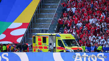 Tragischer Unfall überschattet EM-Spiel: Fan fällt in Berlin von der Tribüne