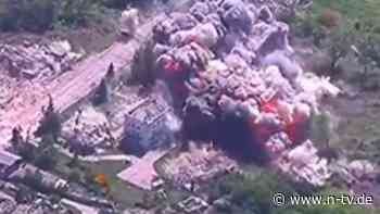 "Bedeutender Zerstörungseffekt": Russland setzt wohl neue superschwere Bombe ein