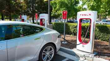 Battery Dead? Here's How to Get Out of a Locked Tesla     - CNET