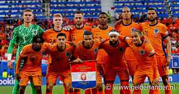 Oranje op rapport | Bart Verbruggen weer de beste, Xavi Simons herstelt zich