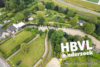 Het decor van duizenden huwelijken en chique feesten, maar deze feestlocatie blijkt deels illegaal gebouwd