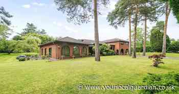 Croydon homes for sale Zoopla: Near Addington golf courses