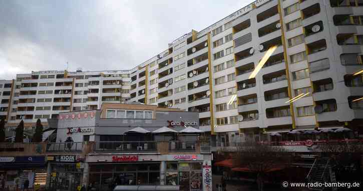 Toter in U-Bahnhof in Berlin-Kreuzberg gefunden