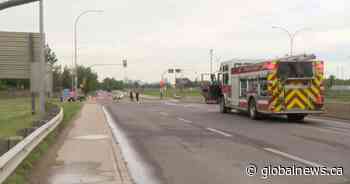 1 man dead in Saskatoon after collision involving car, electric scooter