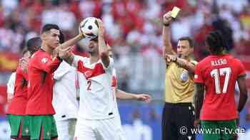 Pfiffe nach bitterer Halbzeit: Schiri Zwayer wird zum Blitzableiter der türkischen Fans