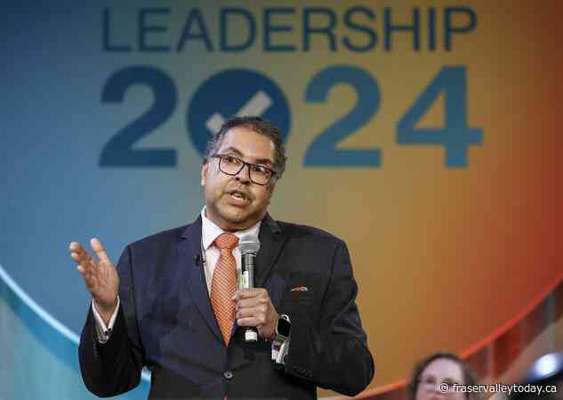‘Politics in full sentences:’ Nenshi returns to public life as leader of Alberta NDP