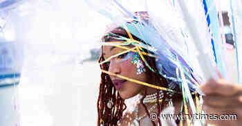 Heat Wave Doesn’t Stop Mermaid Parade on Coney Island