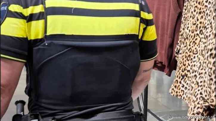 Dief heeft spijt en brengt tas vol gejatte kleding terug naar winkel