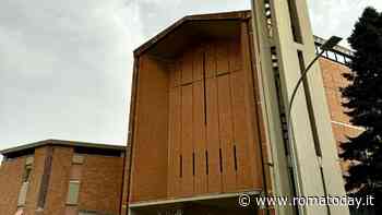 La battaglia dei fedeli contro la chiusura della parrocchia: "Pronti a tutto per impedirlo"