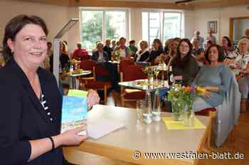 Claudia Thesenfitz zu Gast bei Mittsommerlesung in Delbrück