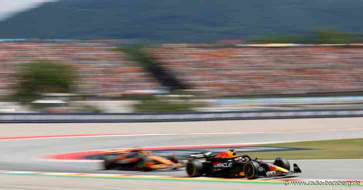 Verstappen wehrt bei Barcelona-Hattrick Norris-Attacke ab