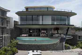 House on V-Stilts / K-Thengono Design Studio