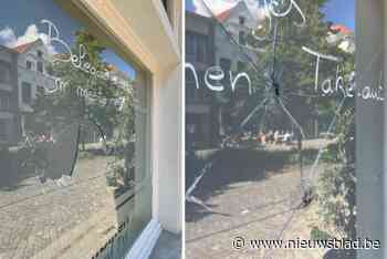 Vandalen beschadigen etalage broodjeszaak Knabbel en Babbel: geen kogelinslagen