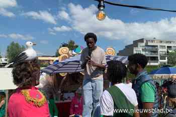 Jeugd leeft zich uit tijdens ludieke wedstrijd meeuwenschreeuwen: “Resultaat was niet denderend, maar ik heb me geamuseerd”