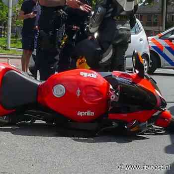 112 Nieuws: Poging tot 'driften' mislukt / Bijrijdster raakt gewond