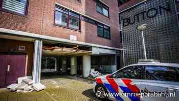 112-nieuws: plafond deels ingestort • partybus brandt uit