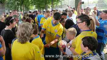 Fan- und Familienfest bei Eintracht – 62 blau-gelbe Bilder