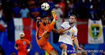 Geef Cody Gakpo maar de linkerflank: ‘Als spits ging het bij vlagen goed, soms ook wat minder’