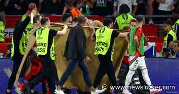 Laat doelpunt zorgt voor dolle vreugde bij Hongarije, maar er zijn zorgen om toestand van spits Varga