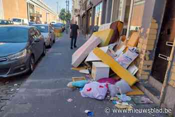 Brusselse wijk is een stort geworden nu reinigingsploegen werk opschorten: “Dit is beschamend”