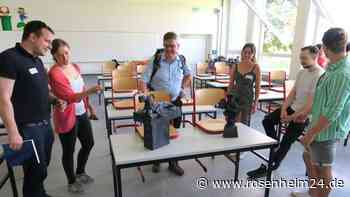 Stunden voller „Weißt Du noch“-Sätze: Ehemaligen-Treffen am Gymnasium wird zum „Wahnsinnstag“