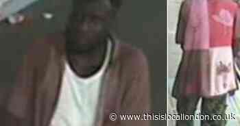 Southeastern flasher exposed himself on Hither Green train