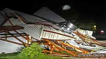 Sunday storm leaves trail of damaged buildings, shattered windshields across Saskatchewan