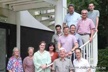 Wuustwezel bedankt Neel Vermeiren (77) voor vijftig jaar berichtgeving in de krant: “We gaan je pen missen”