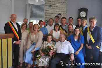 Andréa en Wilfried zijn 65 jaar getrouwd en al even lang baat Andréa café De Brug uit: “Ik doe het nog altijd met heel veel liefde en plezier”