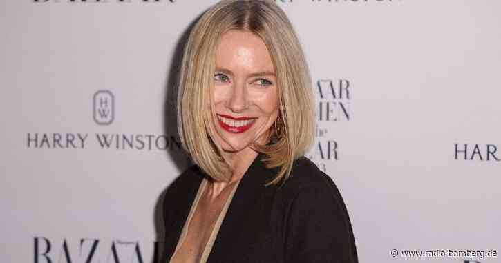 Naomi Watts: Scham über frühe Wechseljahresbeschwerden