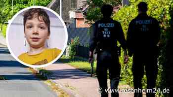 Vier Kilometer von Arians Elternhaus entfernt: Landwirt entdeckt Kinderleiche – Polizei mit ersten Details