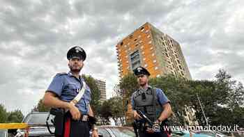 Tor Bella Monaca sotto assedio, fermato con una pistola e 60 coltelli