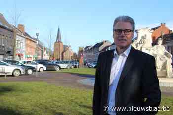 Dorpsdichter wordt over de verkiezingen getild