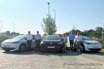 Politie rijdt voortaan met drie elektrische auto’s: “Ideaal voor wijkdiensten”