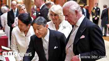 Gifts and displays given as Japan's emperor visits Palace