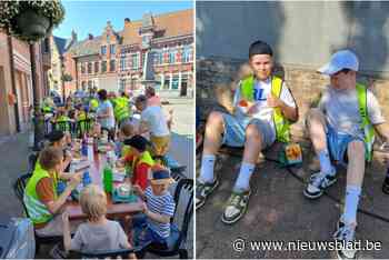 550 leerlingen van Sint-Martinusschool smullen van gratis frietjes