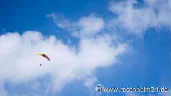 Deutscher stürzt kurz nach Start mit Gleitschirm ab - Mann nach Murnau geflogen