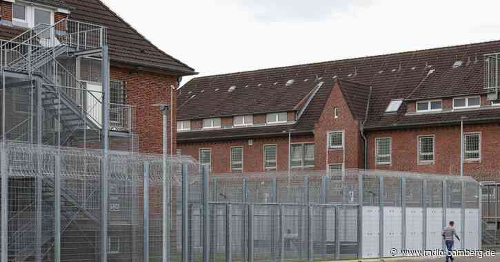 Kabinett berät über Ausweisung nach Terrorverherrlichung