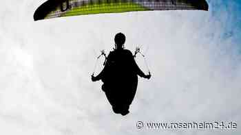 Schwerer Gleitschirm-Unfall in Tirol: Deutsche (26) knallt auf Hausdach und stürzt in die Tiefe