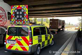 Zware verkeershinder op E313 na ongeval, ook lange wachttijden op Antwerpse Ring door meerdere incidenten