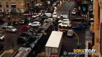Un romano ogni anno perde quasi tre giorni nel traffico