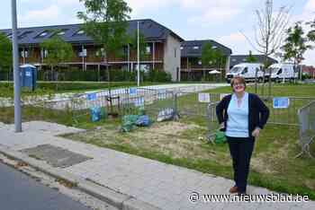 Stad krijgt eerste ondergrondse sorteerstraat in regio, maar het is uit noodzaak: “De vuilniswagen kan hier simpelweg niet passeren”