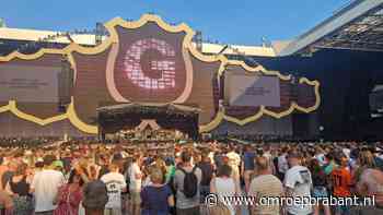 Fans maken zich op voor laatste Groots-concert Guus Meeuwis, kijk live mee