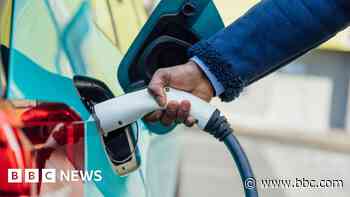 Vauxhall-owner may halt UK production over EV plans